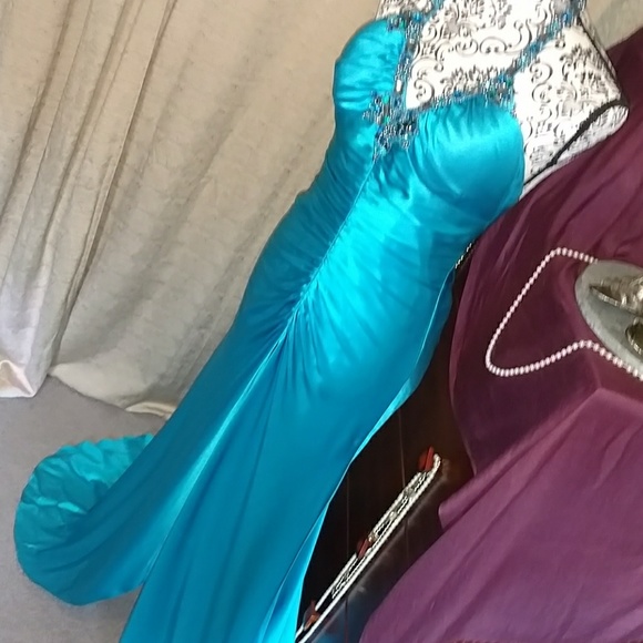 Cache Dresses & Skirts - PROM ALERT!!! Cache Silk Hi-Low Formal